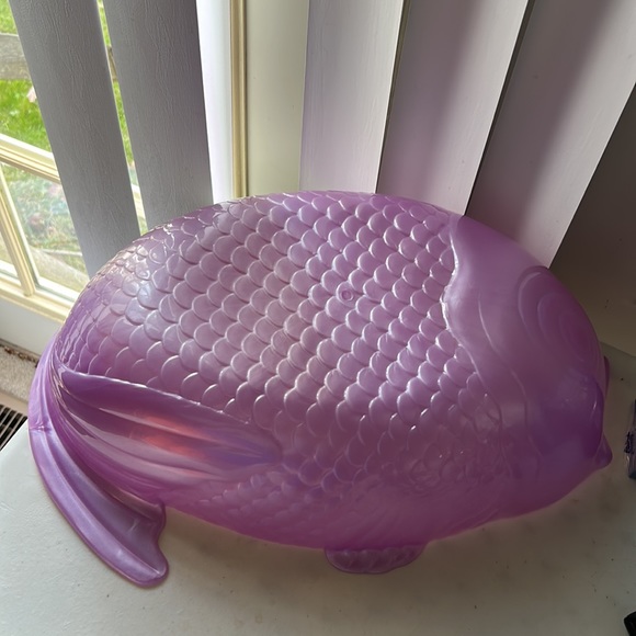 Large acrylic purple fish party bowl - Picture 7 of 7